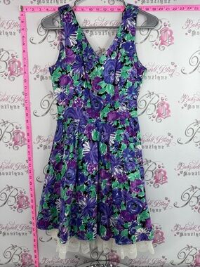Evita dress vintage Sleeveless V-Neck Floral Midi Dress in Purple and Green